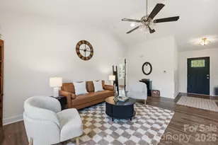 3923 Ritchie Rd, Lincolnton, NC 28092 - Photo 10
