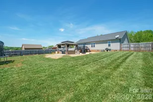 3923 Ritchie Rd, Lincolnton, NC 28092 - Photo 32