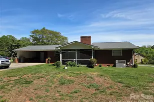 7222 Melody Ln, Charlotte, NC 28214 - Photo 6