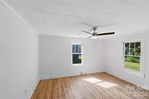 2231 Claremont Rd, Newton, NC 28658 - Photo 8