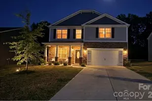 114 Wildflower Dr, Locust, NC 28097 - Photo 2