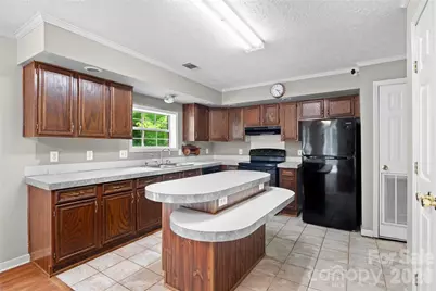 6582 Hoot Owls Hollow Road, Hickory, NC 28602 - Photo 8