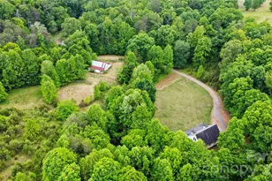 6582 Hoot Owls Hollow Rd, Hickory, NC 28602 - Photo 34