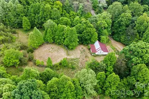 6582 Hoot Owls Hollow Rd, Hickory, NC 28602 - Photo 4