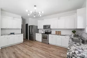 9713 Falling Stream Dr, Charlotte, NC 28214 - Photo 18