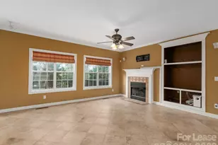 11415 Fountaingrove Dr, Charlotte, NC 28262 - Photo 8