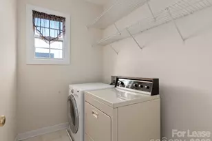 11415 Fountaingrove Dr, Charlotte, NC 28262 - Photo 22