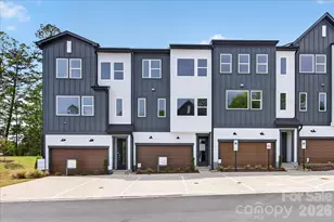 7925 Cedarsmith Ct, Charlotte, NC 28217 - Photo 2