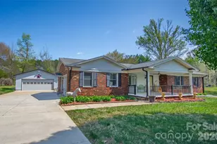 167 Southwood Dr, Statesville, NC 28677 - Photo 2