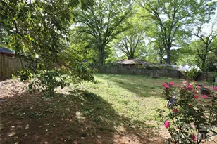 3300 Maywood Dr, Charlotte, NC 28205 - Photo 6