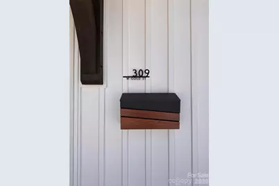 309 W Gold Street, Kings Mountain, NC 28086 - Photo 2