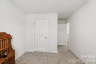 8133 Clairwood Dr, Charlotte, NC 28269 - Photo 18