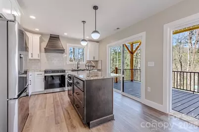 85 Elrod Drive, Whittier, NC 28789 - Photo 10