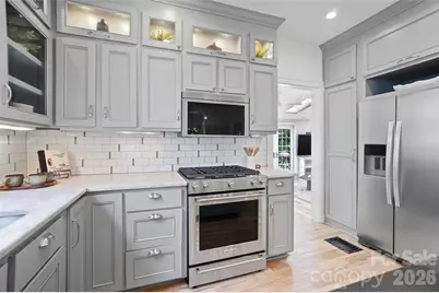 2221 E 8th Street, Charlotte, NC 28204 - Photo 12