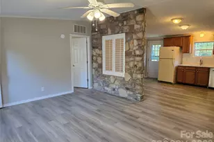 1731 Lakeview Dr, Statesville, NC 28677 - Photo 8