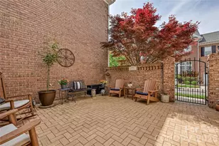 6327 Kiftsgate Ct, Charlotte, NC 28226 - Photo 4