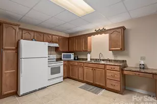 24 Nesbitts Olde Farm Rd, Fairview, NC 28730 - Photo 30