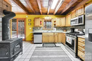 24 Wood Lake Dr, Fairview, NC 28730 - Photo 12