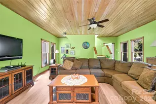 24 Wood Lake Dr, Fairview, NC 28730 - Photo 22