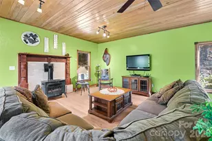 24 Wood Lake Dr, Fairview, NC 28730 - Photo 20
