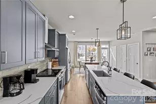 2115 Isom St, Charlotte, NC 28208 - Photo 8