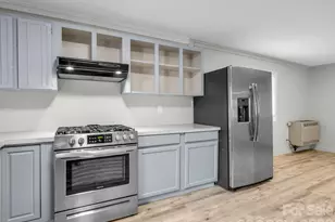 605 Rhododendron Ave, Black Mountain, NC 28711 - Photo 20