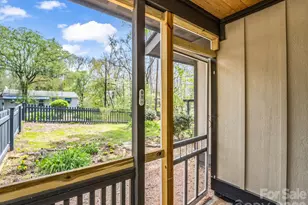 605 Rhododendron Ave, Black Mountain, NC 28711 - Photo 8