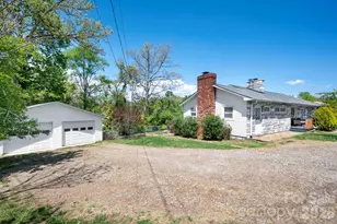 298 Erwin Hills Rd, Asheville, NC 28806 - Photo 2