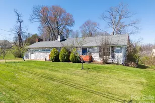 298 Erwin Hills Rd, Asheville, NC 28806 - Photo 2