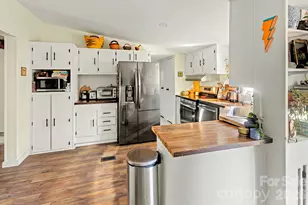 41 W Skyland Cir, Woodfin, NC 28804 - Photo 4