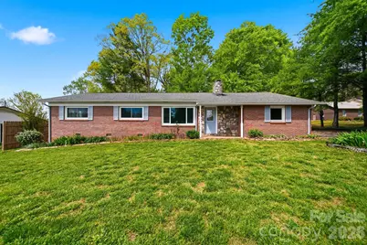 2754 Fairwood Drive, Hudson, NC 28638 - Photo 1