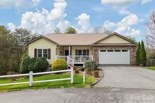 26 Lancaster Ln, Weaverville, NC 28787 - Photo 1