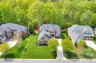 2365 Shiny Leaf Drive, Denver, NC 28037 - Photo 2