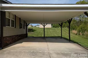 338 Weathers Creek Rd, Troutman, NC 28166 - Photo 4