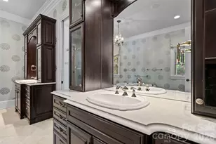 8600 Fairview Rd, Charlotte, NC 28226 - Photo 34