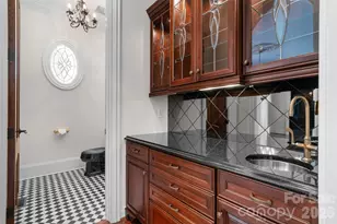 8600 Fairview Rd, Charlotte, NC 28226 - Photo 16