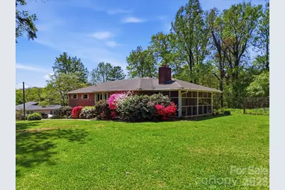 160 Denton Street, Columbus, NC 28722 - Photo 2