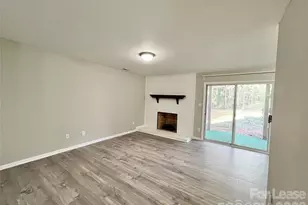 2901 Iron Gate Ln, Charlotte, NC 28212 - Photo 1