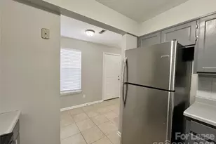 2901 Iron Gate Ln, Charlotte, NC 28212 - Photo 8