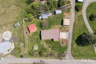 17 Mustang Ln, Waynesville, NC 28786 - Photo 28