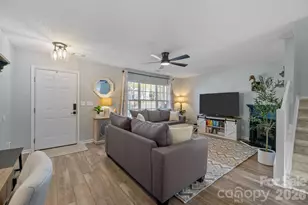213 Butler Pl, Fort Mill, SC 29715 - Photo 4