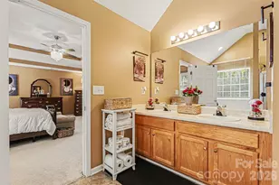 4905 Eagle Creek Dr, Charlotte, NC 28269 - Photo 16