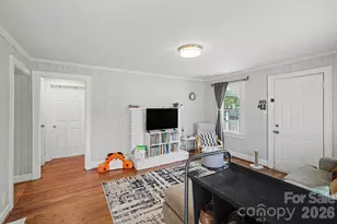 5557 Pineview Dr, Winston Salem, NC 27105 - Photo 10