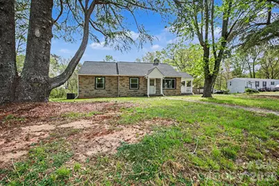 5557 Pineview Drive, Winston Salem, NC 27105 - Photo 2