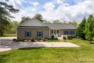 2500 S Blackstock Rd, Landrum, SC 29356 - Photo 2
