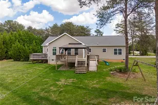 2500 S Blackstock Rd, Landrum, SC 29356 - Photo 12