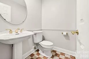 86 Distant View Dr, Asheville, NC 28803 - Photo 12