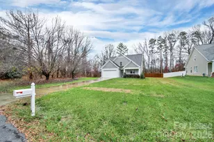 10615 Forest Dr, Matthews, NC 28105 - Photo 28