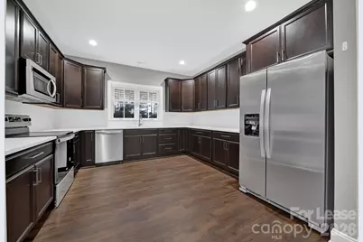 10615 Forest Drive, Matthews, NC 28105 - Photo 4