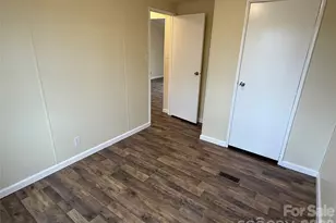 7686 Shoupes Grove Church Rd, Hickory, NC 28602 - Photo 18